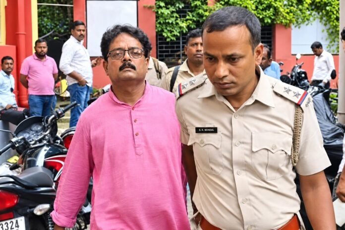 Milan Pradhan: নন্দীগ্রামের কংগ্রেস প্রার্থী মিলন প্রধানের বিরুদ্ধে নতুন মামলা, আদালতে আইনজীবী