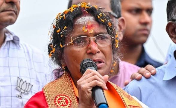 RG Kar News: আর জি কর-কাণ্ডে স্বাস্থ্যসচিব ও প্রাক্তন মুখ্যমন্ত্রীর গ্রেফতারির দাবি অভয়ার মায়ের