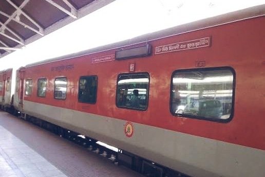 Rajdhani Express Cancelled: সিজেপির যন্তর মন্তর আন্দোলন রুখতে হাওড়া এবং শিয়ালদহ থেকে বাতিল করা হলো নয়াদিল্লিগামী রাজধানী এক্সপ্রেস