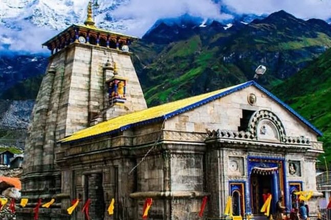 Kedarnath Carry Me Back: কেদারনাথ পাহাড়কে পরিষ্কার করতে ক্যারি মি ব্যাক উদ্যোগে অংশ নিয়ে প্লাস্টিক বর্জ্য সাফ করছেন সাধারণ পুণ্যার্থীরা